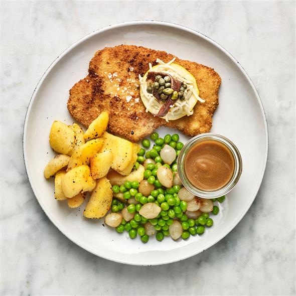 Wienerschnitzler med brasede kartofler